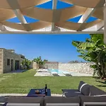 Thalmargia Villas, With Pool, Hot Tub & Ultimate Peace, By Thinkvilla * Garazo