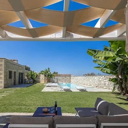 Thalmargia Villas, With Pool, Hot Tub & Ultimate Peace, By Thinkvilla * Garazo