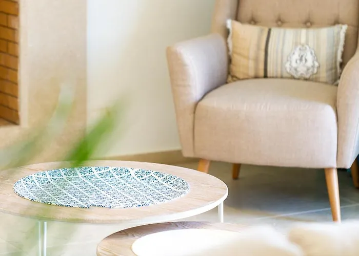 Thalmargia Villas, With Pool, Hot Tub & Ultimate Peace, By Thinkvilla Γαράζο