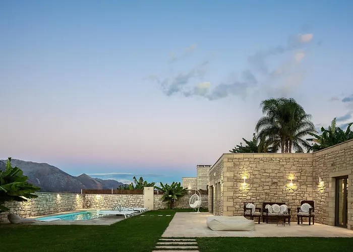 Thalmargia Villas, With Pool, Hot Tub & Ultimate Peace, By Thinkvilla Βίλα Γαράζο