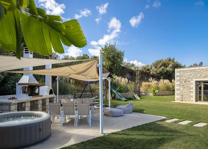 Thalmargia Villas, With Pool, Hot Tub & Ultimate Peace, By Thinkvilla Villa *