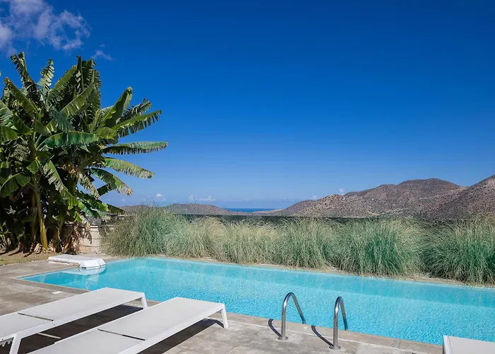 Thalmargia Villas, With Pool, Hot Tub & Ultimate Peace, By Thinkvilla * Γαράζο