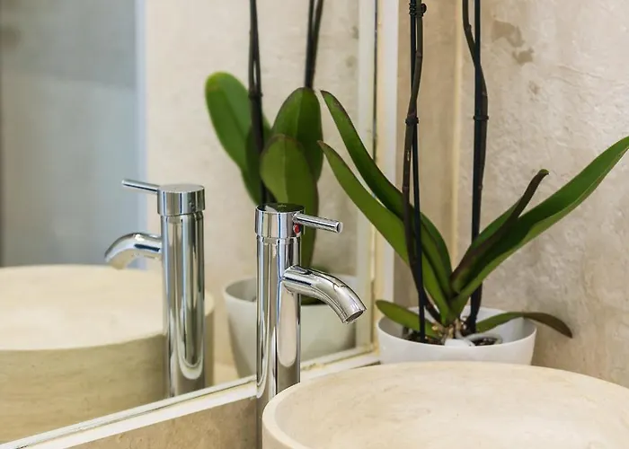 Thalmargia Villas, With Pool, Hot Tub & Ultimate Peace, By Thinkvilla Βίλα Γαράζο