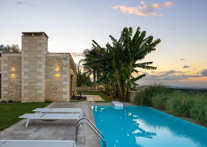 Thalmargia Villas, With Pool, Hot Tub & Ultimate Peace, By Thinkvilla *