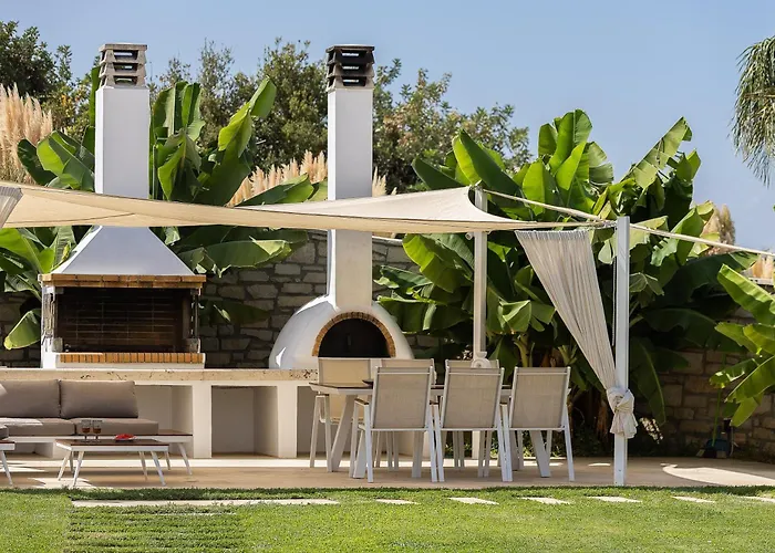 Thalmargia Villas, With Pool, Hot Tub & Ultimate Peace, By Thinkvilla Villa