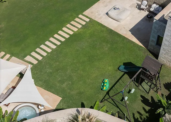 Βίλα Thalmargia Villas, With Pool, Hot Tub & Ultimate Peace, By Thinkvilla Γαράζο