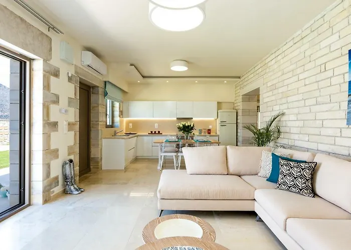 Thalmargia Villas, With Pool, Hot Tub & Ultimate Peace, By Thinkvilla * Γαράζο