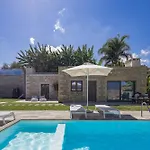 ヴィラ Thalmargia Villas, With Pool, Hot Tub & Ultimate Peace, By Thinkvilla Garazo
