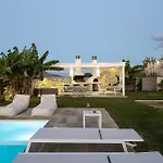 Thalmargia Villas, With Pool, Hot Tub & Ultimate Peace, By Thinkvilla Villa *
