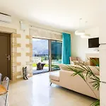 Thalmargia Villas, With Pool, Hot Tub & Ultimate Peace, By Thinkvilla ヴィラ