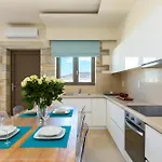 Villa Thalmargia Villas, With Pool, Hot Tub & Ultimate Peace, By Thinkvilla Garazo