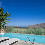 Thalmargia Villas, With Pool, Hot Tub & Ultimate Peace, By Thinkvilla * Garazo