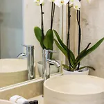 Thalmargia Villas, With Pool, Hot Tub & Ultimate Peace, By Thinkvilla Villa Garazo