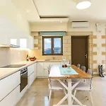Villa Thalmargia Villas, With Pool, Hot Tub & Ultimate Peace, By Thinkvilla
