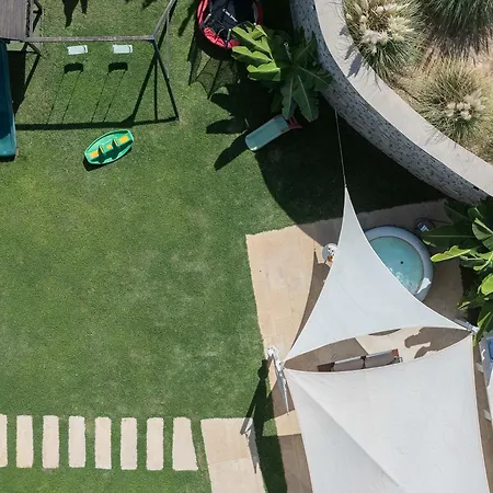 Thalmargia Villas, With Pool, Hot Tub & Ultimate Peace, By Thinkvilla Willa