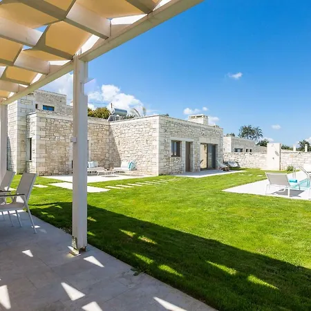 ヴィラ Thalmargia Villas, With Pool, Hot Tub & Ultimate Peace, By Thinkvilla Garazo