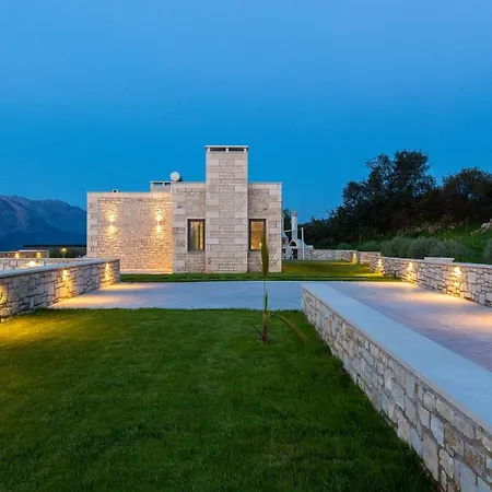 Vilă Thalmargia Villas, With Pool, Hot Tub & Ultimate Peace, By Thinkvilla