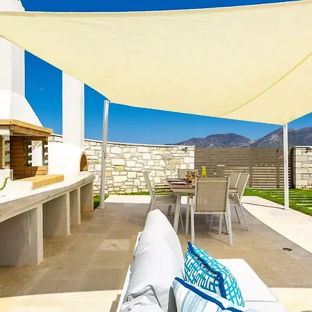 Vilă Thalmargia Villas, With Pool, Hot Tub & Ultimate Peace, By Thinkvilla Garazo