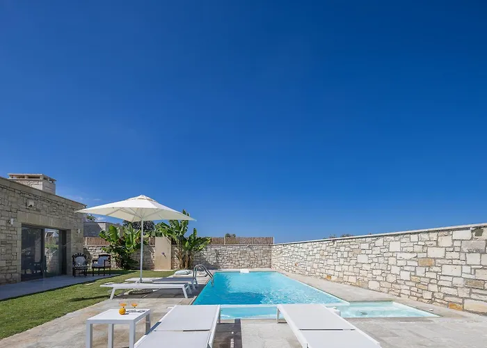 Thalmargia Villas, With Pool, Hot Tub & Ultimate Peace, By Thinkvilla Вилла