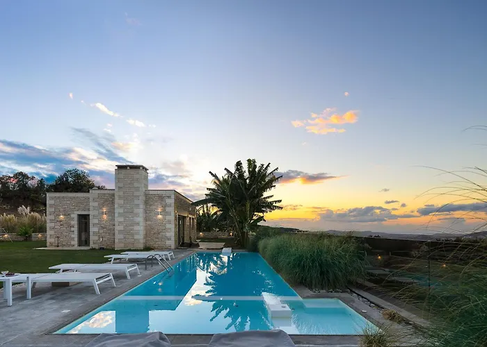 Thalmargia Villas, With Pool, Hot Tub & Ultimate Peace, By Thinkvilla Вілла *