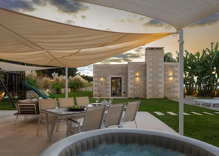 Вілла Thalmargia Villas, With Pool, Hot Tub & Ultimate Peace, By Thinkvilla *