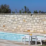 Villa Thalmargia Villas, With Pool, Hot Tub & Ultimate Peace, By Thinkvilla Garazo