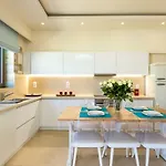 Thalmargia Villas, With Pool, Hot Tub & Ultimate Peace, By Thinkvilla Garazo