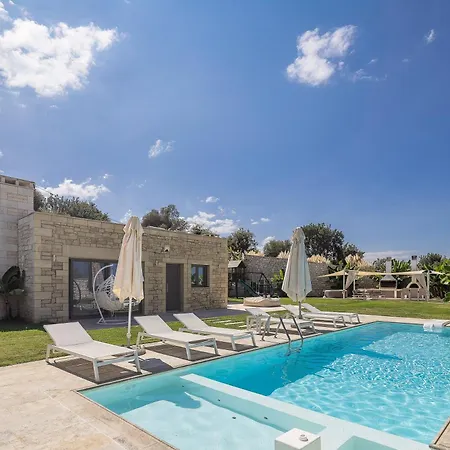 Villa Thalmargia Villas, With Pool, Hot Tub & Ultimate Peace, By Thinkvilla
