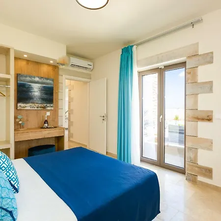 Thalmargia Villas, With Pool, Hot Tub & Ultimate Peace, By Thinkvilla * Garázo