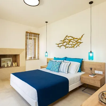 Thalmargia Villas, With Pool, Hot Tub & Ultimate Peace, By Thinkvilla Garázo